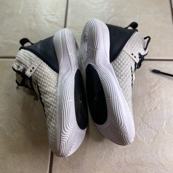 Nike Zoom Rize TB Team Basketball Shoes White Black BQ5468-100 Mens Size 7 - Picture 6 of 9